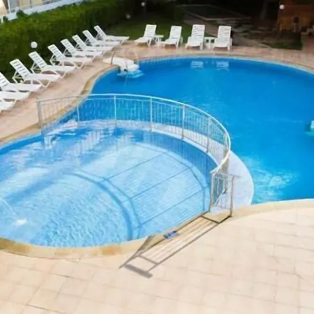 Хотел оазис