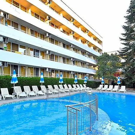 Oasis Hotel 2*